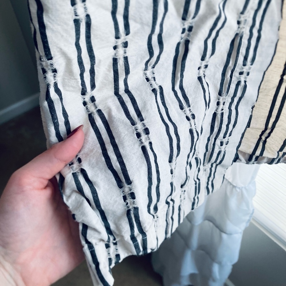 Striped Open-Front Kimono - Picture 6 of 7